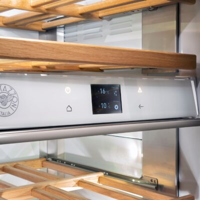 adega_bertazzoni_painel_tft_touch_small_1_1_1_1 ADEGA BERTAZZONI MAS WC605BLX2T