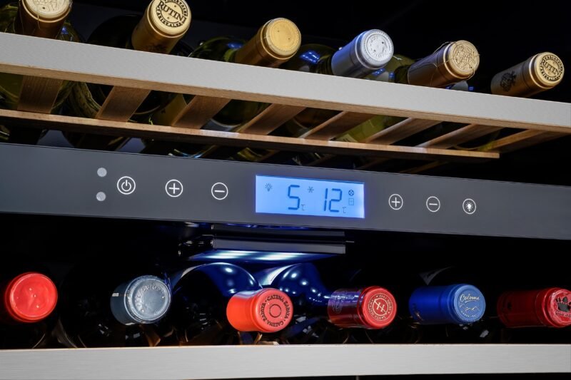 ADEGA PARA REVESTIR TECNO TR14ARDB