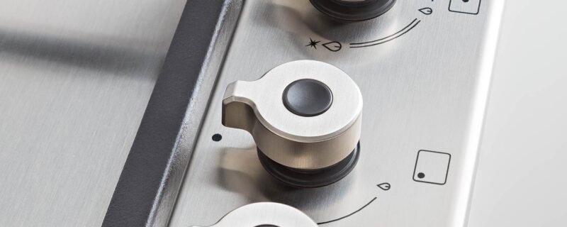 cooktop_bertazzoni_professional_p905_lprox_manipulo COOKTOP A GÁS BERTAZZONI MASTER MAST304 QBXT