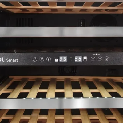 Adega EVOL 45 Garrafas  Abert. DIREITA 110 V (NÃO SMART)